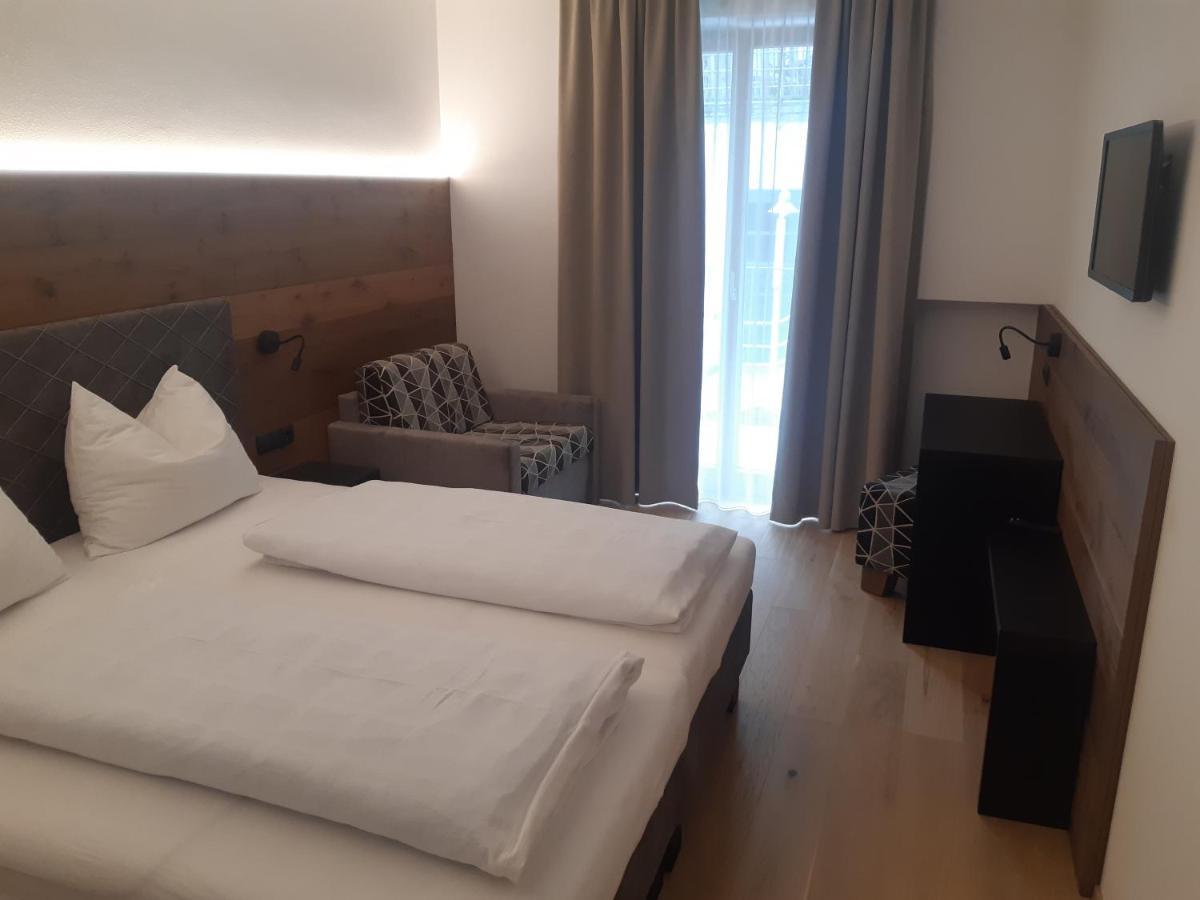 Hotel Krone Brunico Zewnętrze zdjęcie