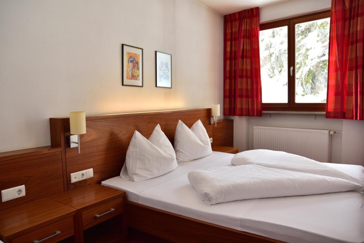 Hotel Krone Brunico Zewnętrze zdjęcie