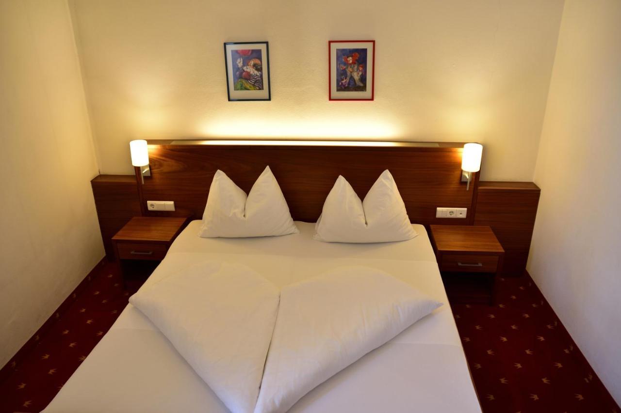 Hotel Krone Brunico Zewnętrze zdjęcie