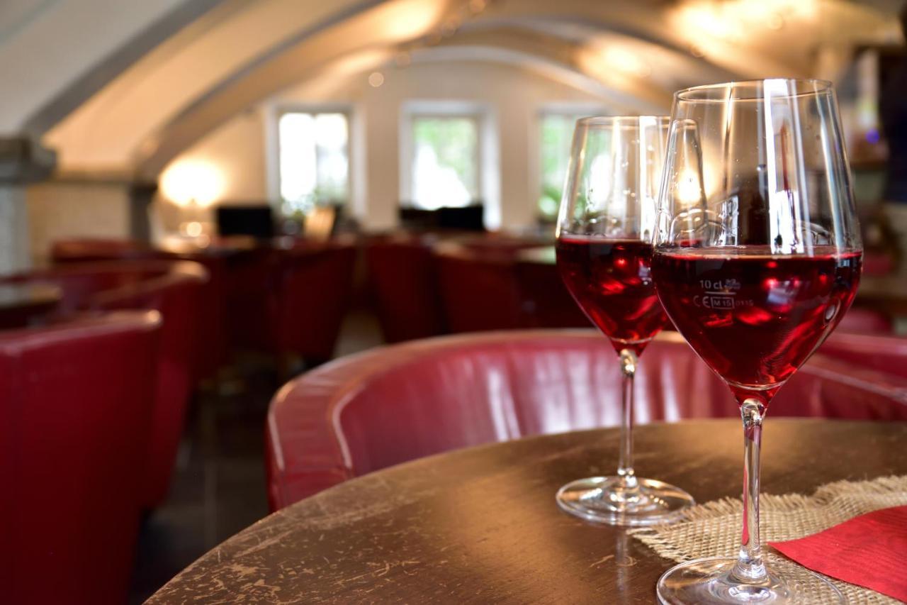 Hotel Krone Brunico Zewnętrze zdjęcie