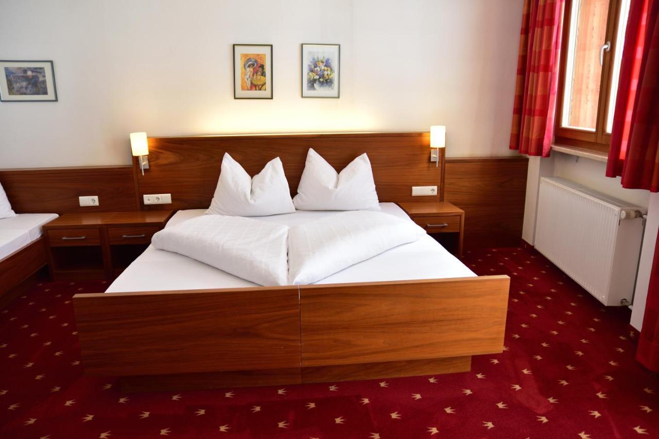 Hotel Krone Brunico Zewnętrze zdjęcie