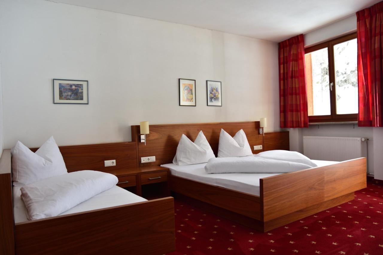 Hotel Krone Brunico Zewnętrze zdjęcie