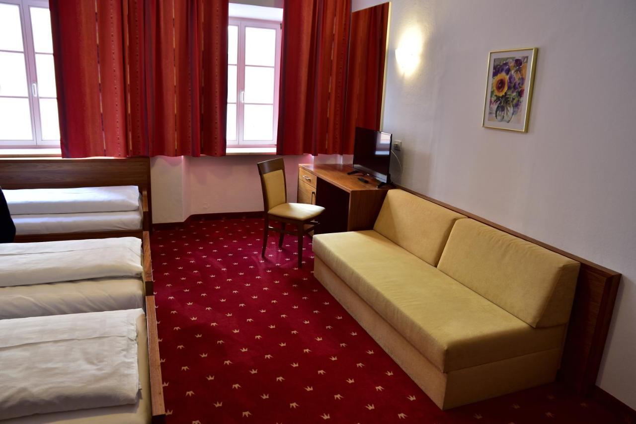 Hotel Krone Brunico Zewnętrze zdjęcie