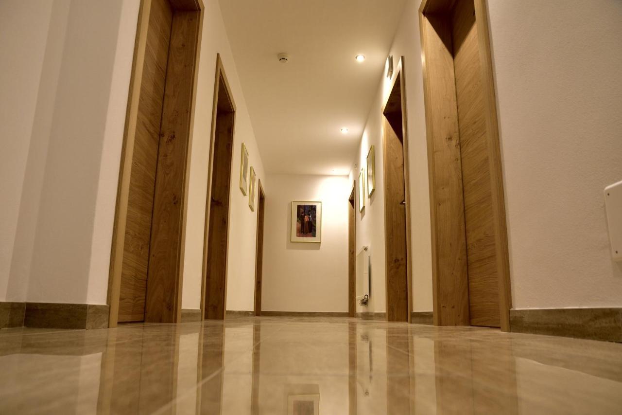 Hotel Krone Brunico Zewnętrze zdjęcie