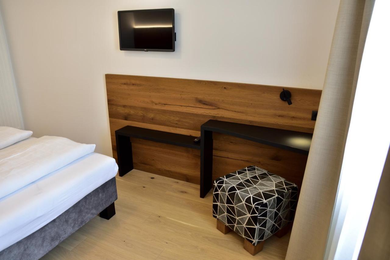 Hotel Krone Brunico Zewnętrze zdjęcie