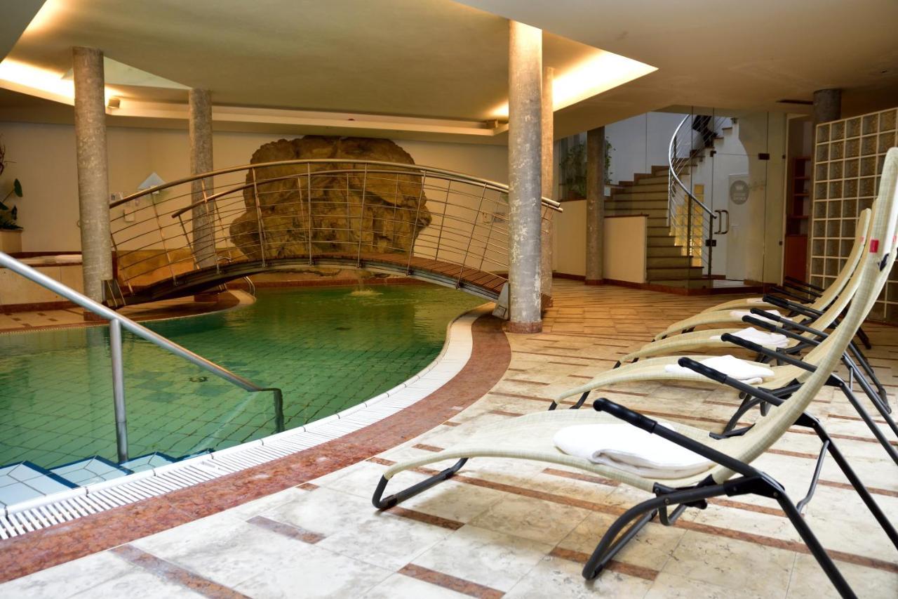 Hotel Krone Brunico Zewnętrze zdjęcie