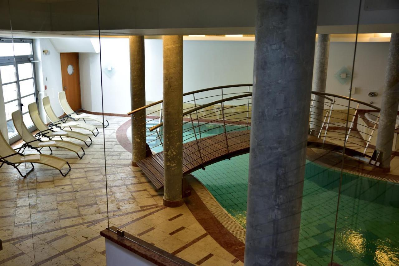 Hotel Krone Brunico Zewnętrze zdjęcie